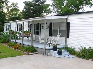 549 W Beaufort Rd, Beaufort, NC 28516