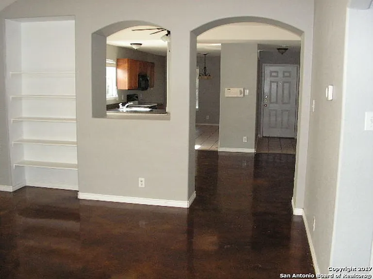 6602 Nora Vista Way — Photo 1