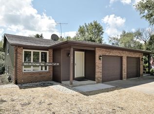 1903 Portage Way, Elgin, IL 60123