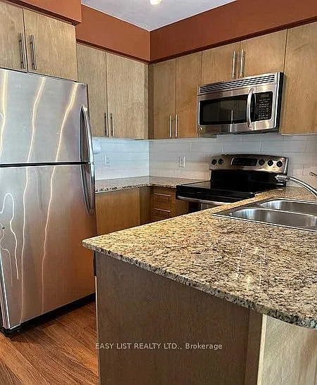 2191 Yonge St #804 — Photo 12