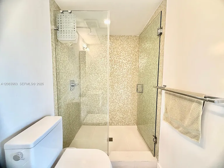 700 16th St #207 — Photo 14