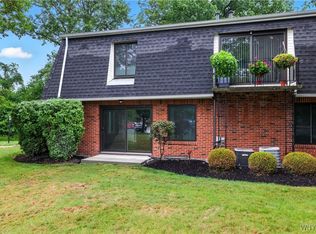 87 Foxberry Dr #A, Getzville, NY 14068