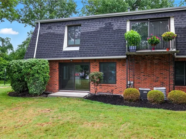 87 Foxberry Dr #A, Getzville, NY 14068