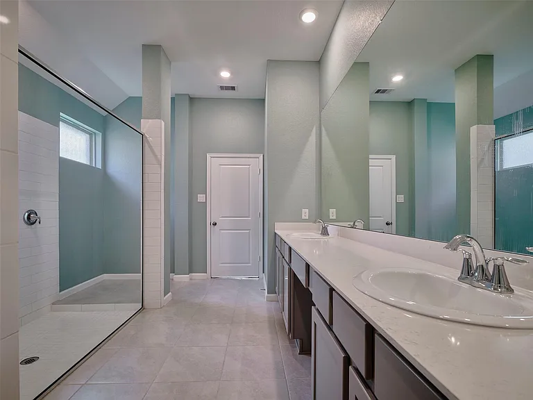 23534 Terreti Brook Dr — Photo 27