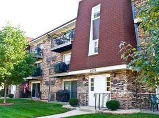 7105 98th St APT 103, Chicago Ridge, IL 60415