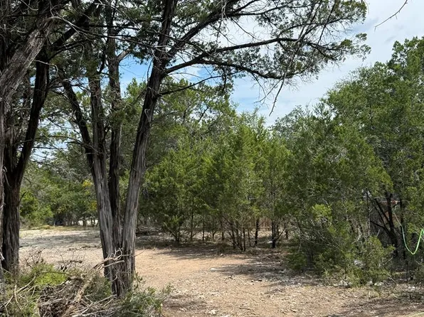 108 Branding Iron Rd, Bandera, TX 78003