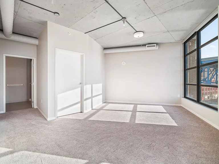 Flats at East Bank — Photo 24