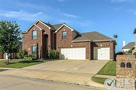 3rd image of 2444 Bridgeport Dr