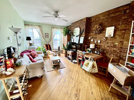 Rented by Realty Nerd | media 2