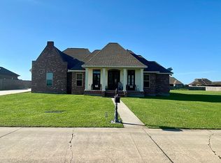 176 S Sugarfield Dr, Thibodaux, LA 70301