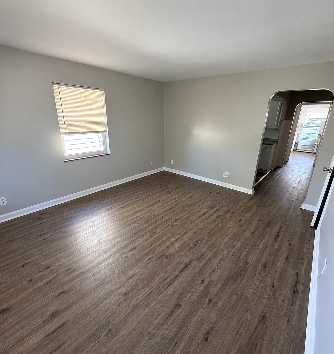 4308 Carter Avenue - 3 — Photo 1