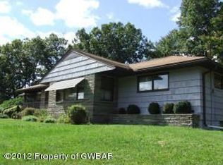 3510 Nuangola Rd, Mountain Top, PA 18707
