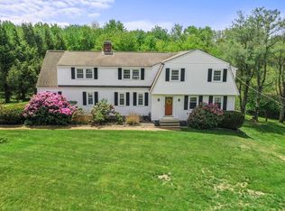 94 Garrison Rd, Chelmsford, MA 01824