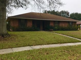 10215 W Brookside Dr, Baton Rouge, LA 70818