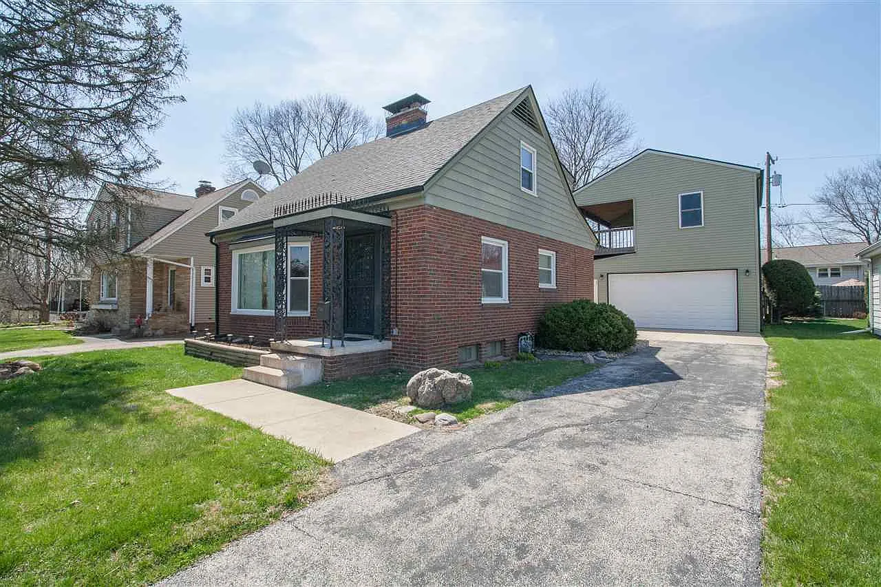 607 N Ashland Ct photo 1