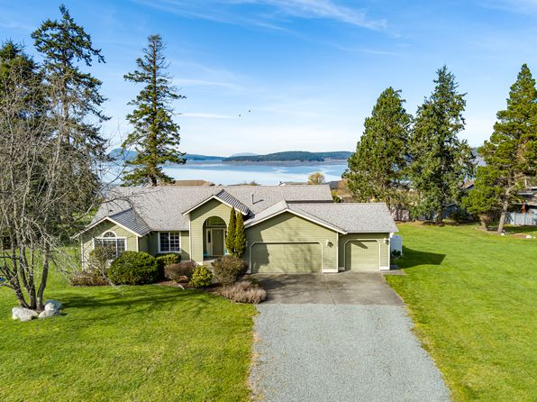 3020 Mount Baker Cir, Oak Harbor, WA 98277
