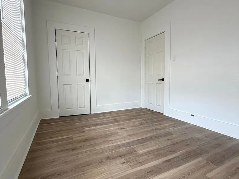 1720 N Grant St — Photo 6
