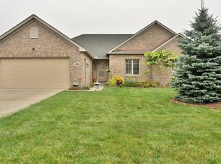 5715 W Longridge Dr, Independence, OH 44131