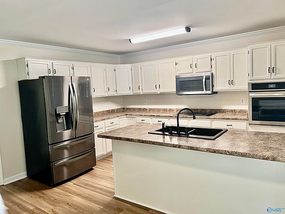 5th image of 2301 Shady Grove Ln SW