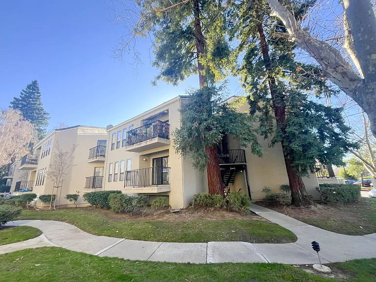39470 Albany Cmn #G — Photo 1