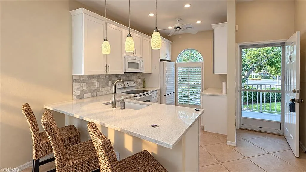 2 bed, 2.0 bath, 1016 sqft, $2,300 — Photo 4