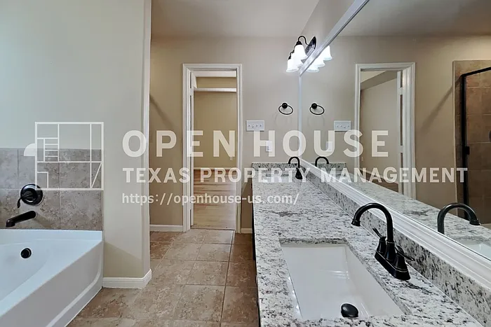 19715 Seabury Path Ct — Photo 11