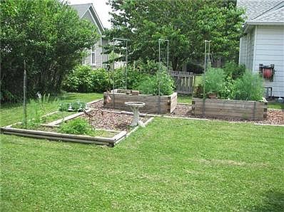 Exterior Back. Back yard