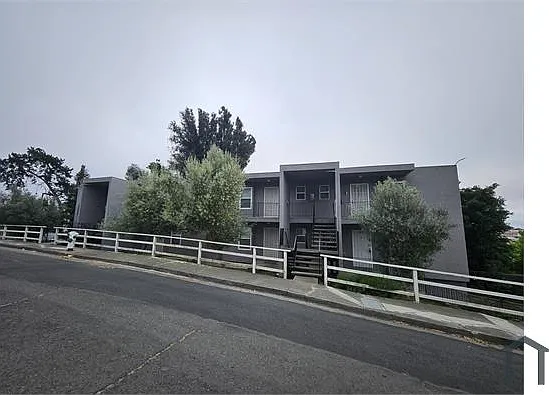 151 Farragut Ave — Photo 12