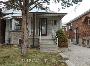 138 Times Rd, Toronto, ON M6B3M2