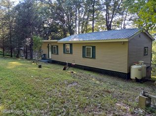 15 Lease Ln, Tunkhannock, PA 18657