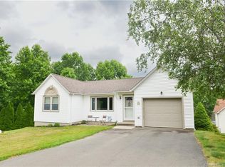 40 Algonquin Way, Bristol, CT 06010