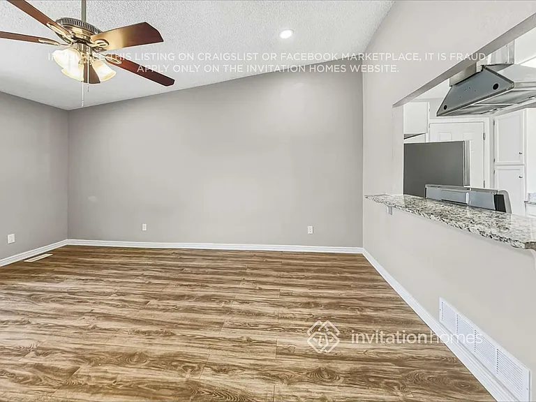 5752 S Perth Pl — Photo 8
