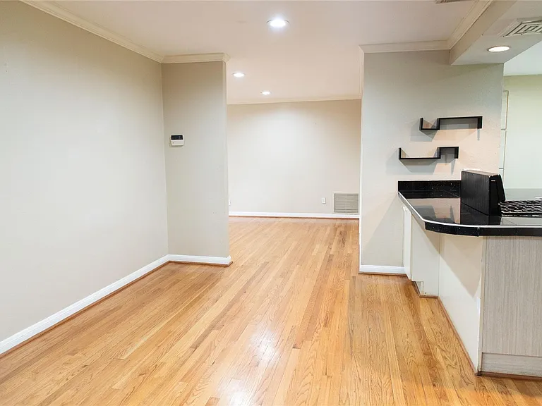 5564 Aspen St — Photo 14