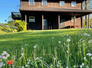 2909 E Main St #B, Hurricane, WV 25526