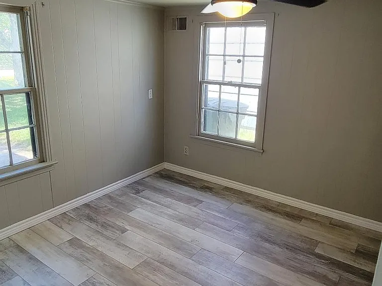 4290 Dallas St — Photo 4