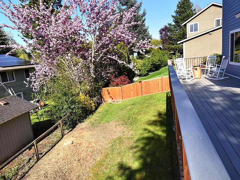 2918 Lohman Ct SE — Photo 38