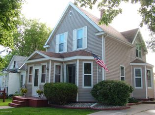 312 Riverside Ave S, Thief River Falls, MN 56701