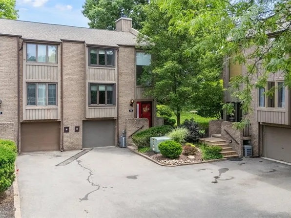 72 Pin Oak Ct, Pittsburgh, PA 15237