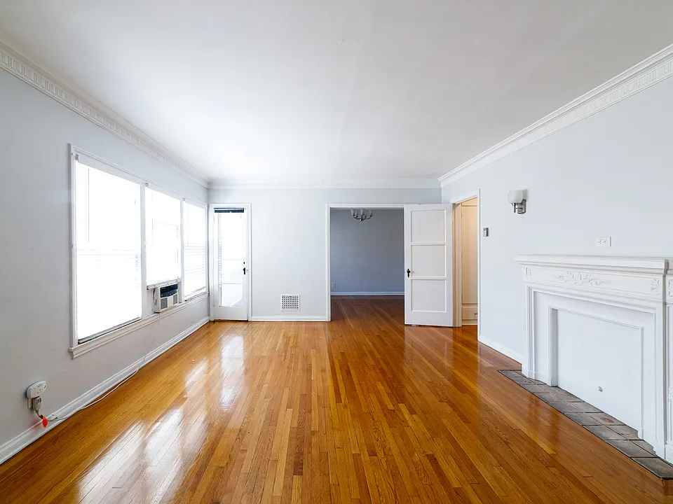 452 S New Hampshire Ave #3