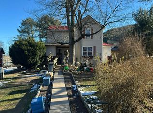 165 Mountain Rd, Catawissa, PA 17820