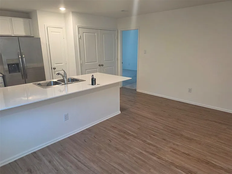 7202 Clover Chase Dr — Photo 21