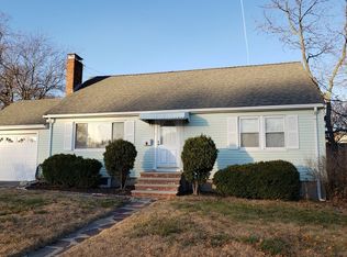 2 Wadsworth Rd #1, Arlington, MA 02476