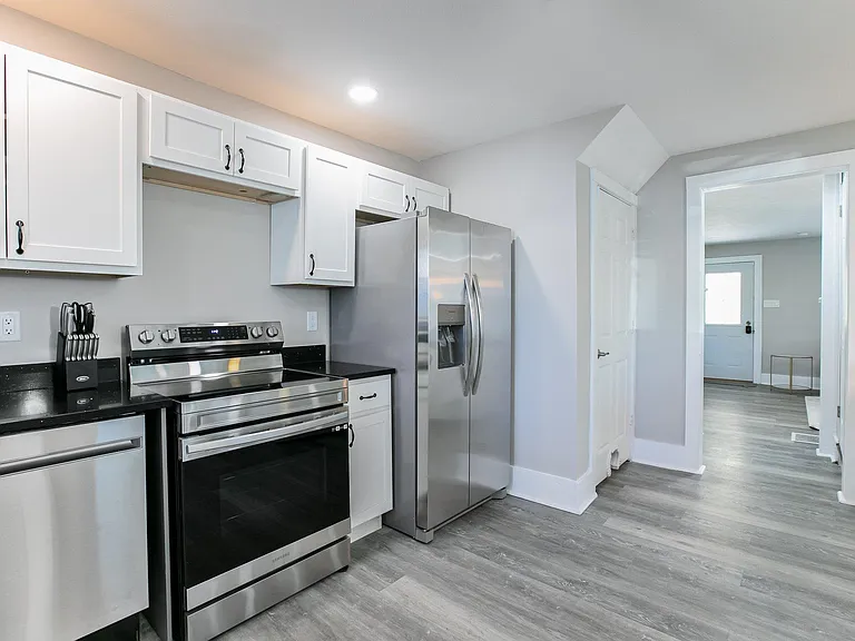 1250 Portage Ave #1 — Photo 22
