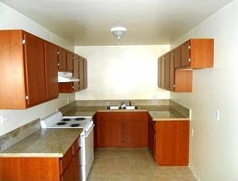 1st image of 1218 Stanley Ave APT 2