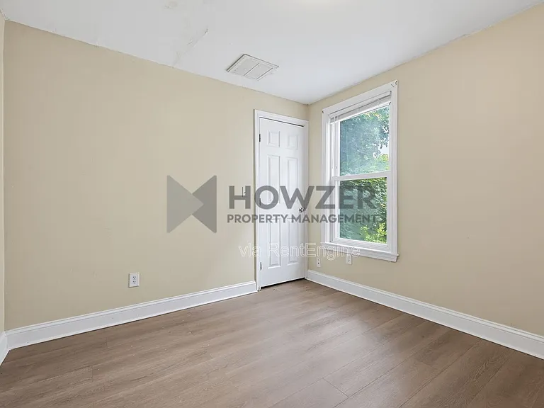 14-18 Chester Ave #16-14 — Photo 19