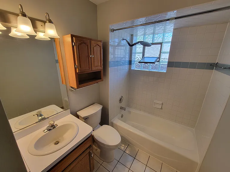7411 N Claremont Ave #2W — Photo 20