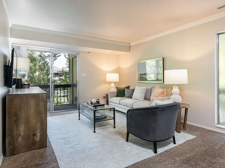 Cobble Creek Apartments — Photo 15
