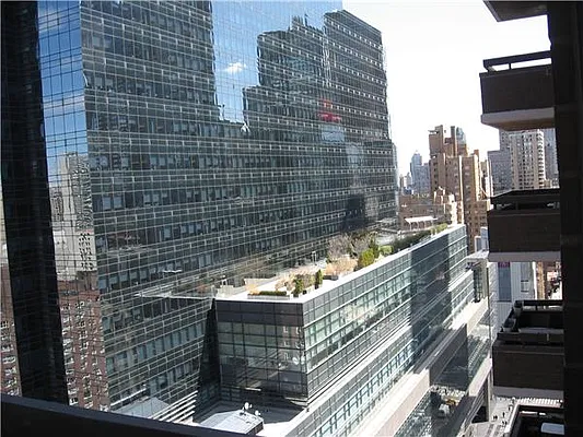 Rented by RELO REDAC INC. | media 14