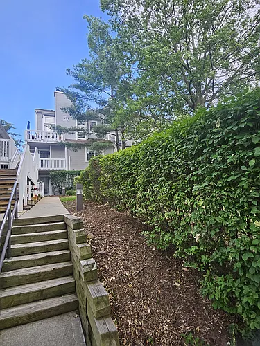 2 Fox Run Dr Photo 1