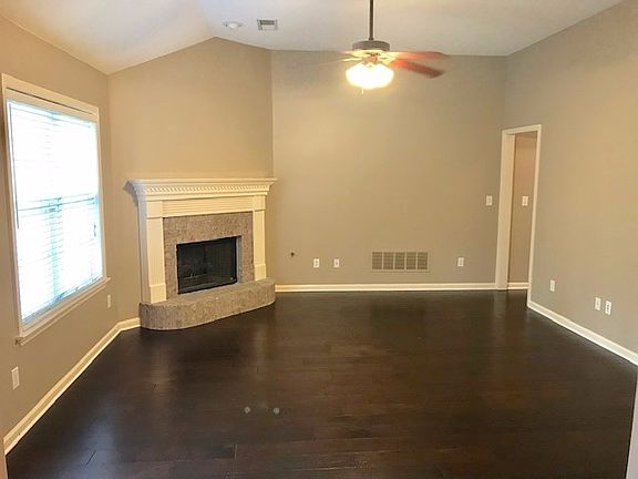 3rd image of 1631 Farkleberry Dr